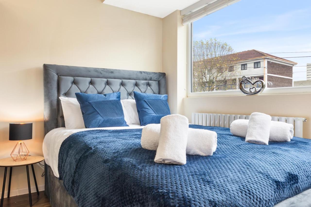 Twickenham Homes Айлворт Экстерьер фото